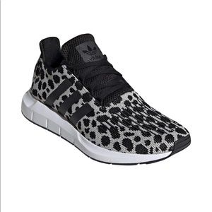 Adidas Swift Run sneakers